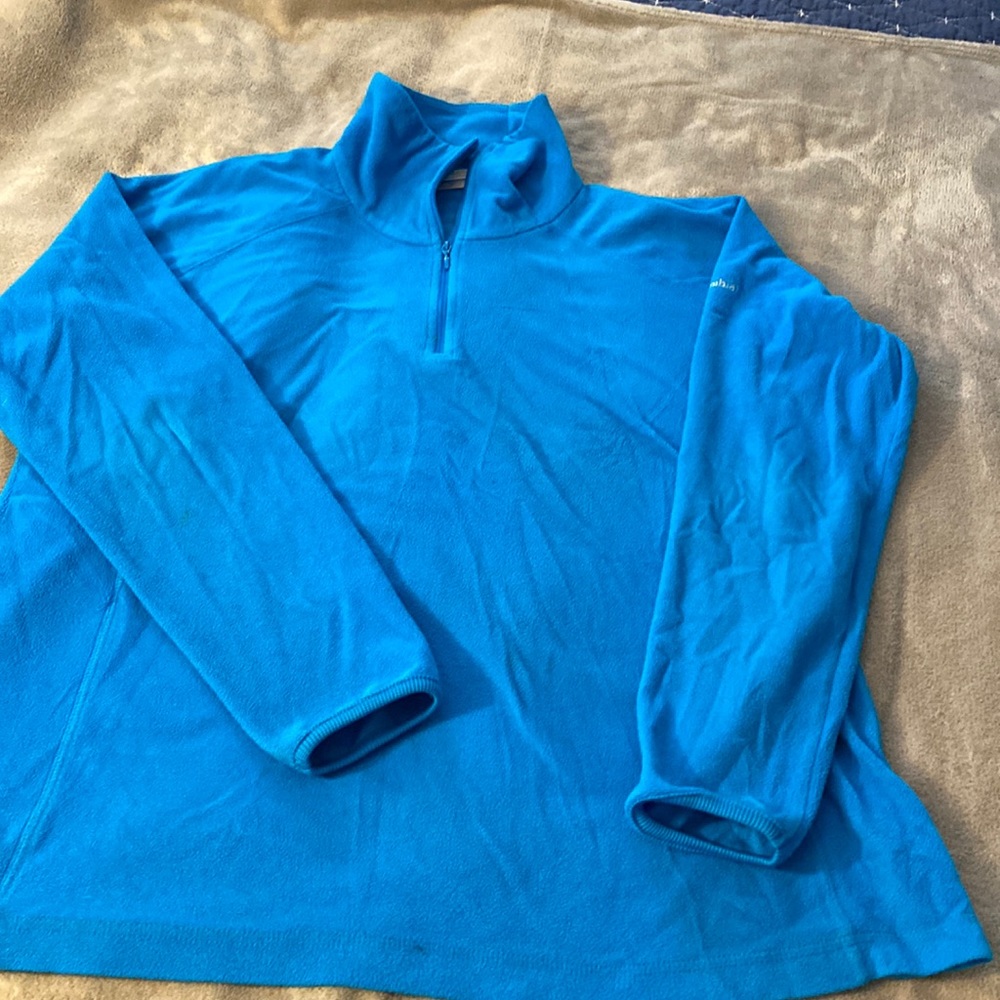 Great for slightly cool weather or under coat